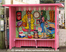 Bus Stop Boutique by Xoe Hall on Rintoul Street