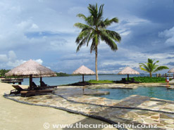 Coconuts Beach Club - pool
