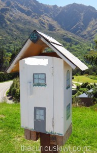 Letter box with a view in Queenstown