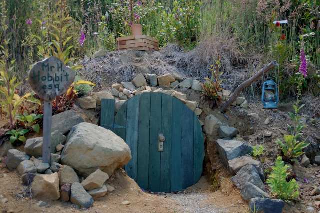 Hobbit Hole at Hairy Hobbit Eco Cottage